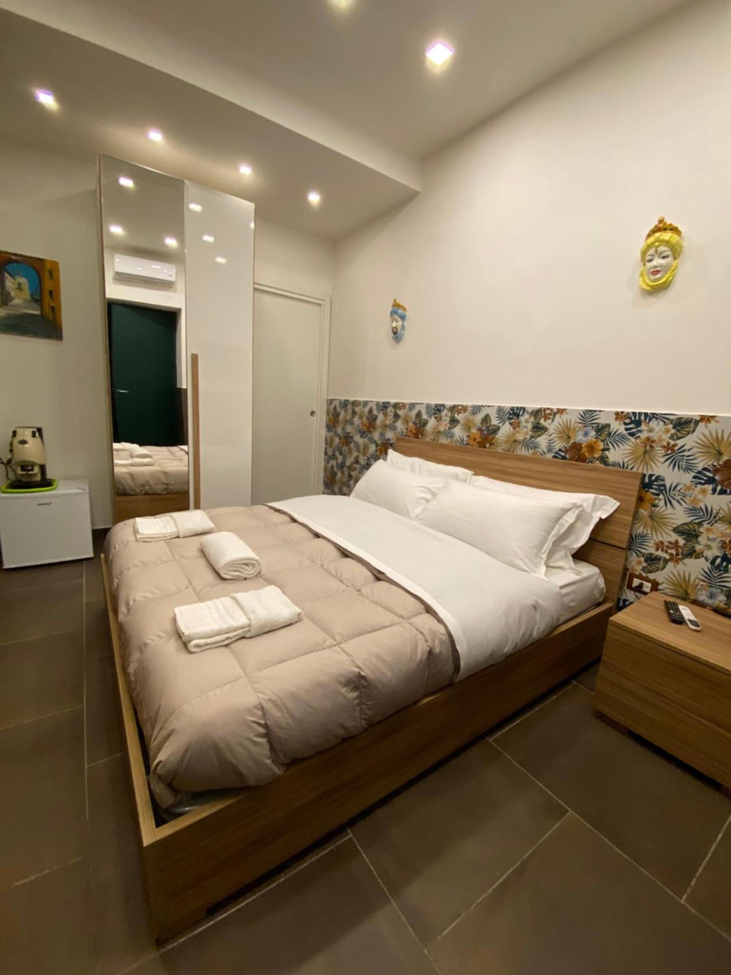 Pippo'S Suite Napoli Ngoại thất bức ảnh